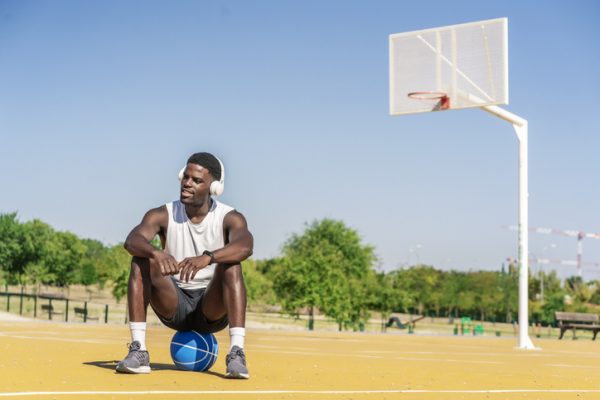 Radio Reaches Sports Enthusiasts